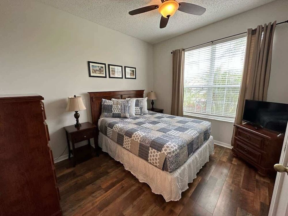 House, Multiple Beds, Pool Access, Pool View