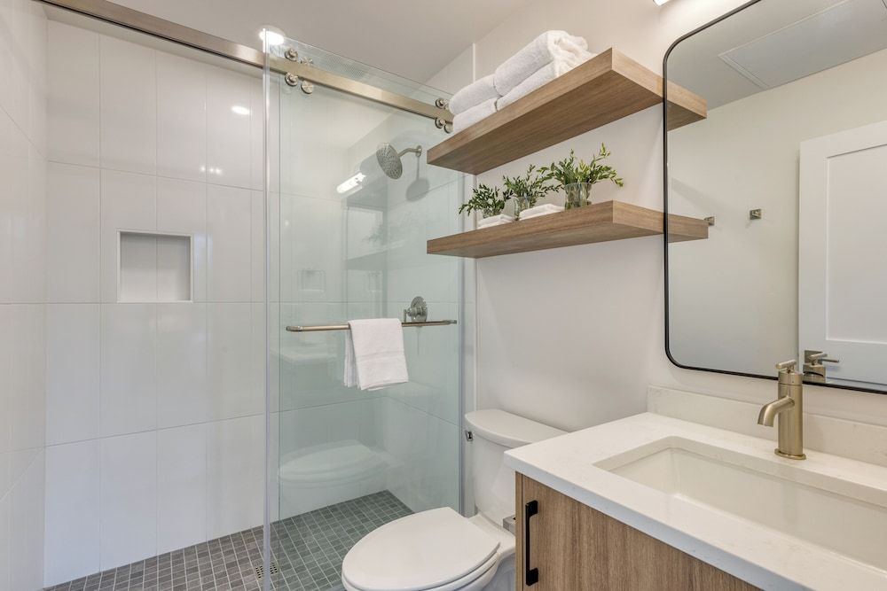 The Aerie Suites by AvantStay – Modern Comfort with Mountain Views Apartment, Patio 7