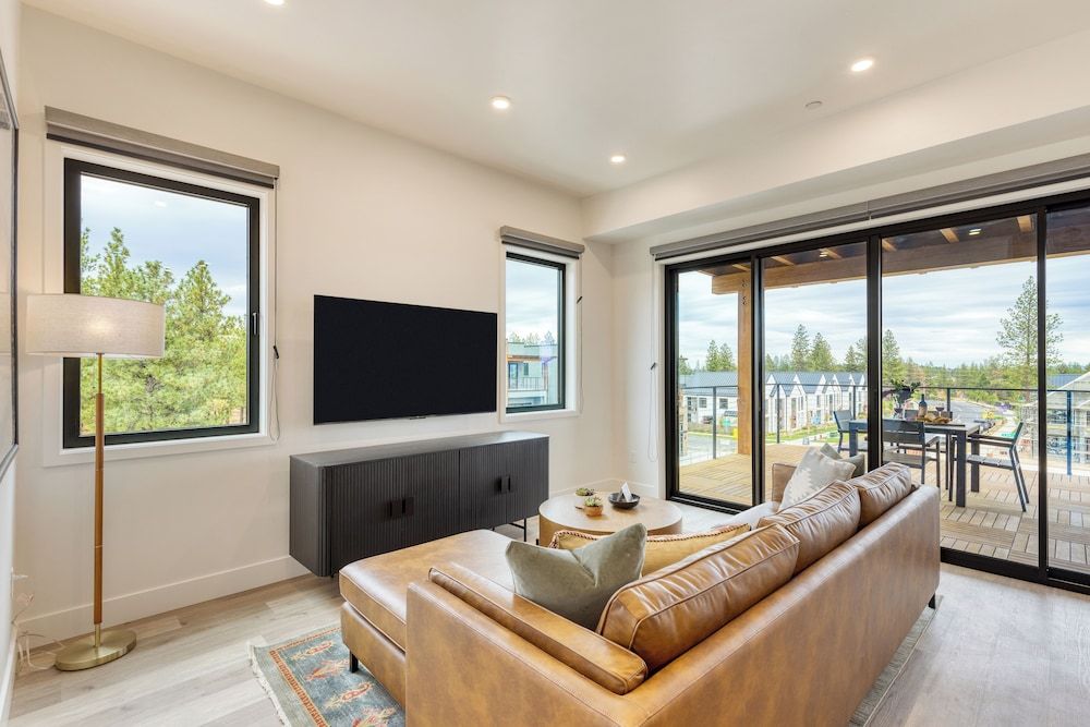 The Aerie Suites by AvantStay – Modern Comfort with Mountain Views Apartment, 2 Bedrooms, Patio 9