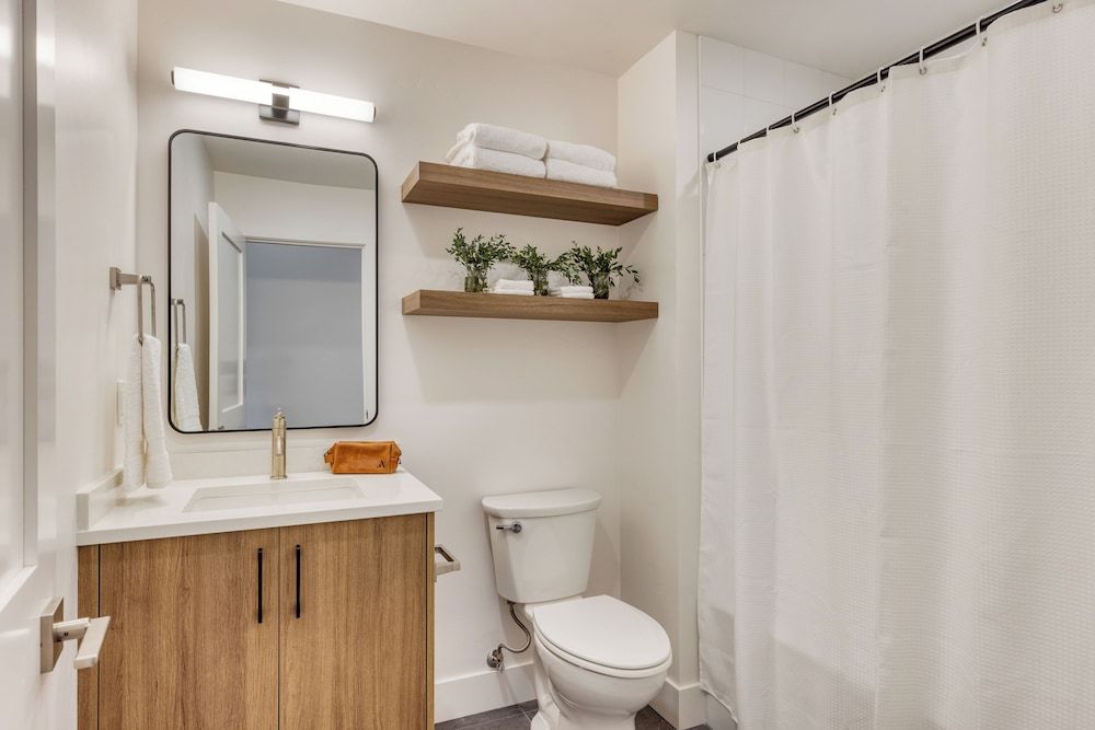 The Aerie Suites by AvantStay – Modern Comfort with Mountain Views Apartment, Patio 6