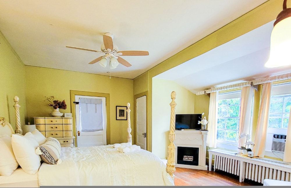 Knoll Shoal Cornwall House 11