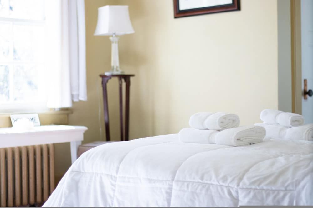 Knoll Shoal Cornwall House 16