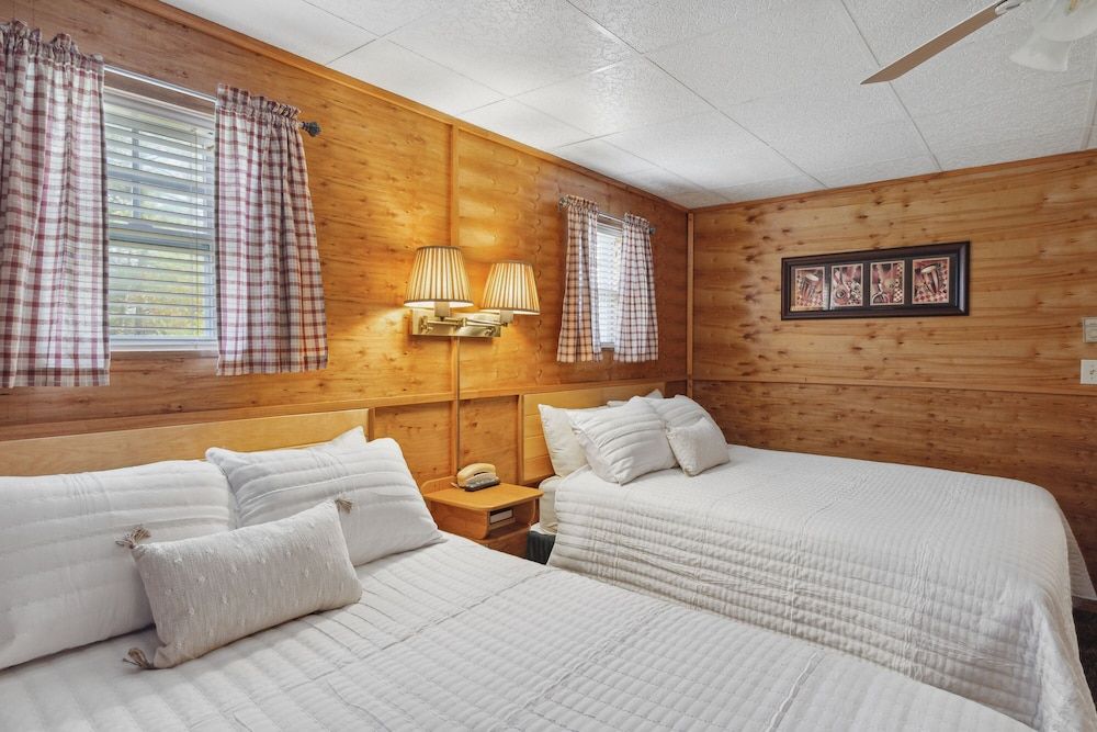 Vindel Motel Standard Room, Multiple Beds