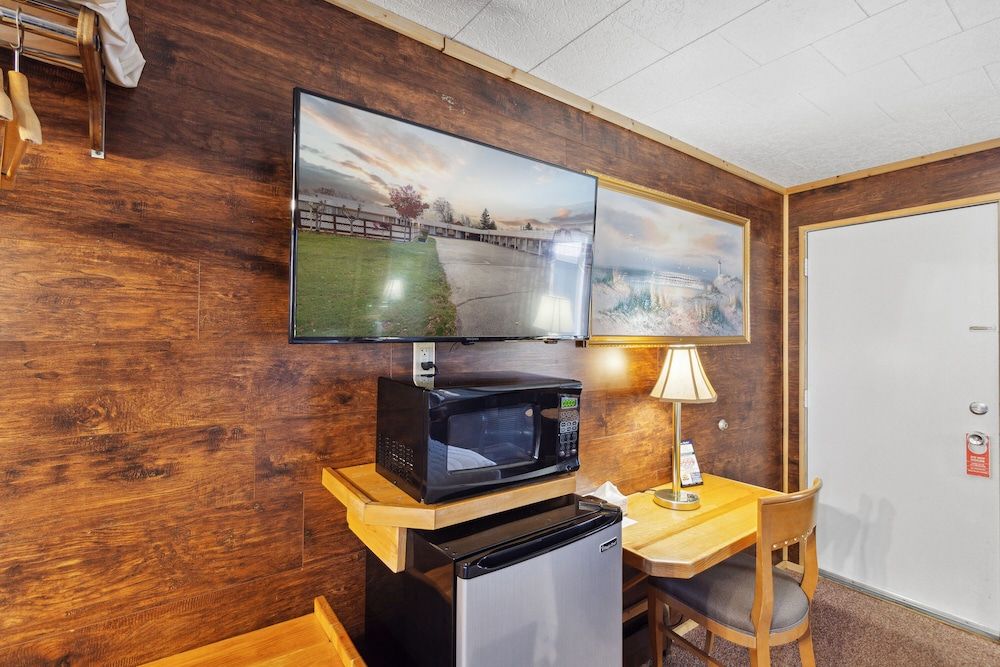 Vindel Motel Standard Room, 1 Queen Bed 6