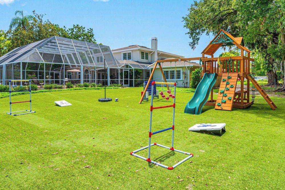 Exquisite Villa With Pool&games- 18 Guests