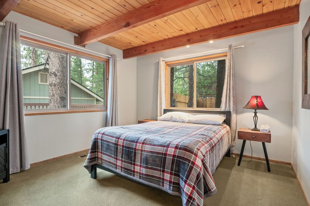 Cabin, Multiple Beds, Patio, Mountain View