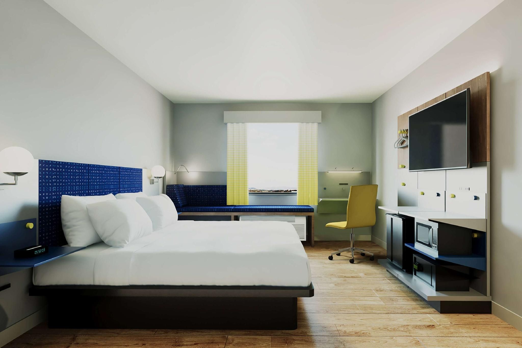 1 King Bed, Mobility Accessible Suite, Roll-In Shower, Non-Smoking