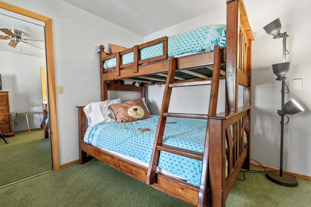 Cabin, Multiple Beds, Hot Tub, Mountain View