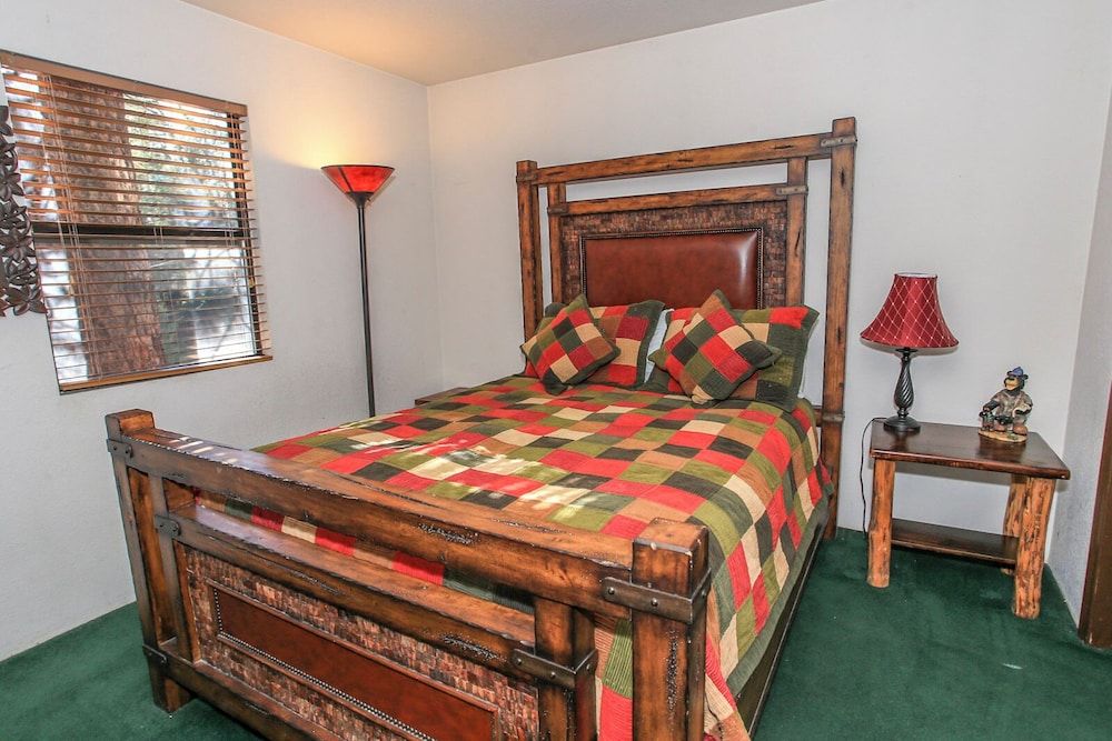 House, Multiple Beds, Hot Tub, Mountain View