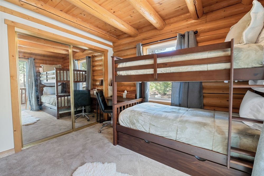 Cabin, Multiple Beds, Patio, Mountain View