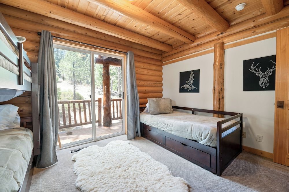 Cabin, Multiple Beds, Patio, Mountain View