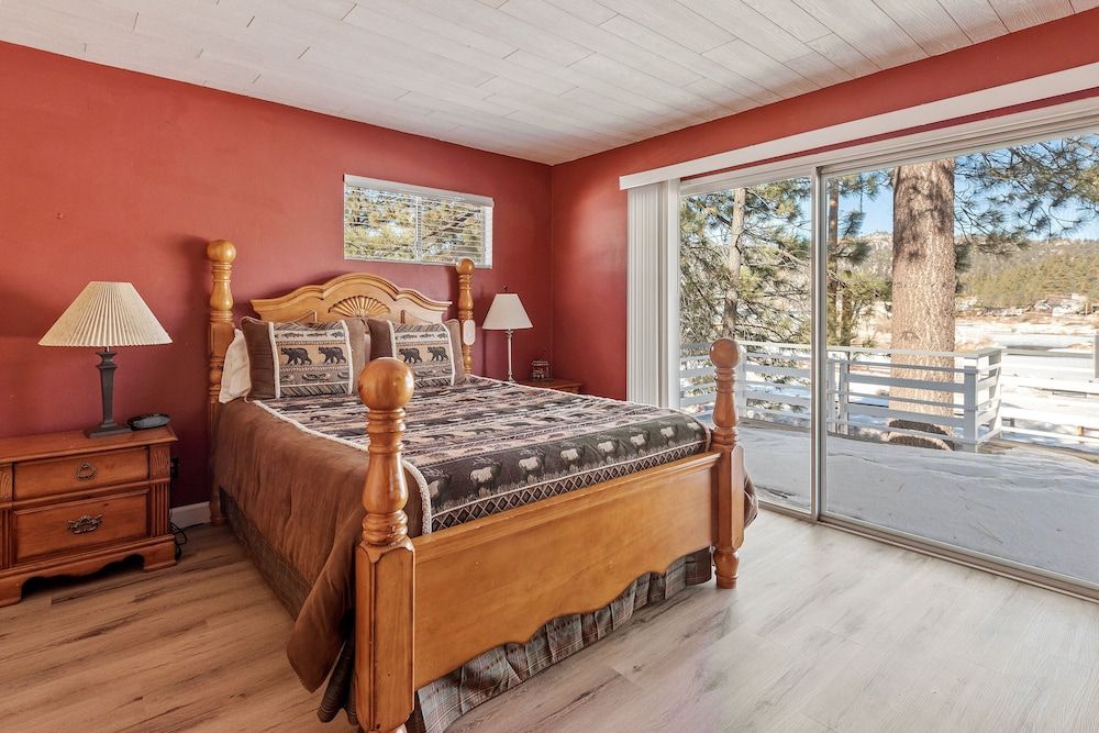 House, Multiple Beds, Patio, Mountain View