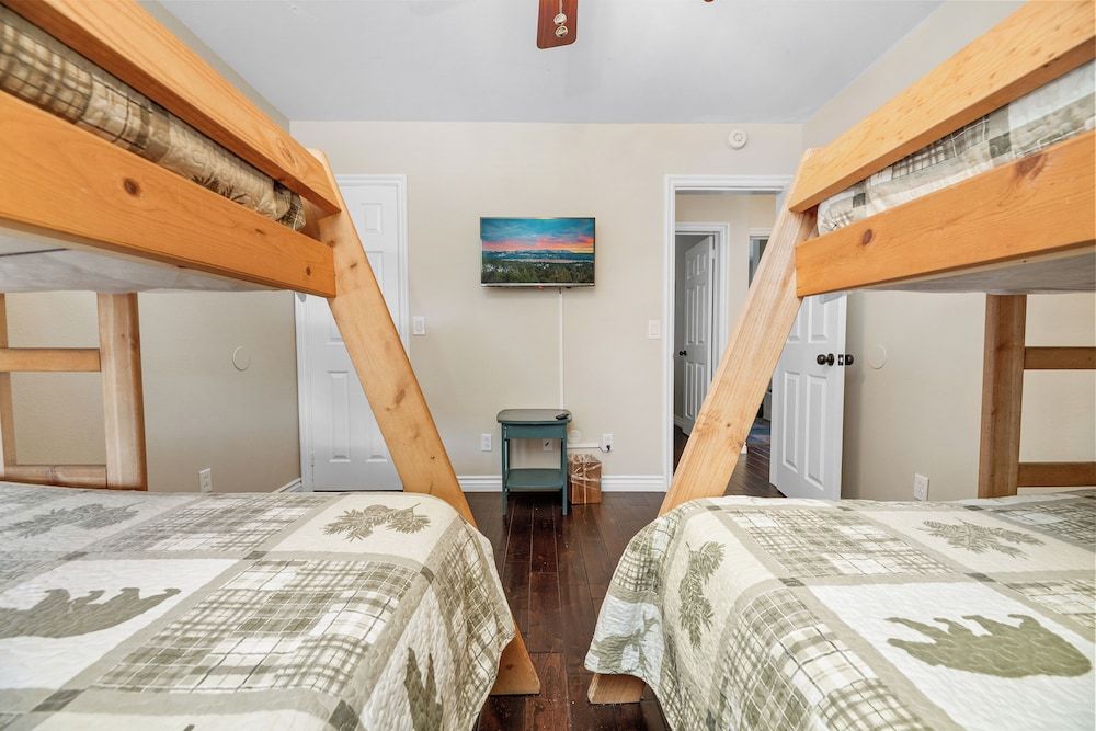 BB Lake view Lodge
