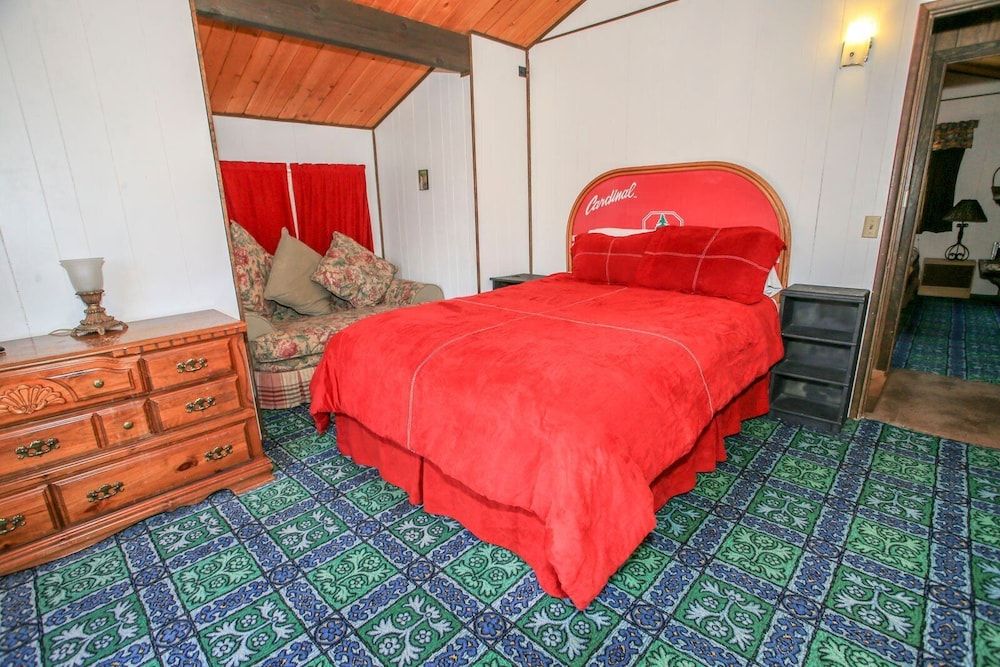 House, Multiple Beds, Patio, Mountain View