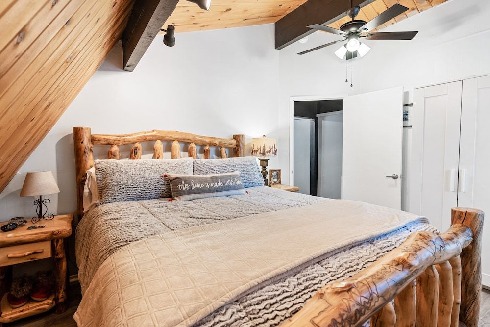 Cabin, Multiple Beds, Patio, Mountain View