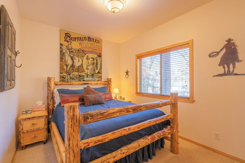House, Multiple Beds, Hot Tub, Mountain View
