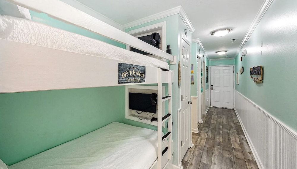 Condo, 1 King Bed with Sofa bed (Grand Caribbean West 215)