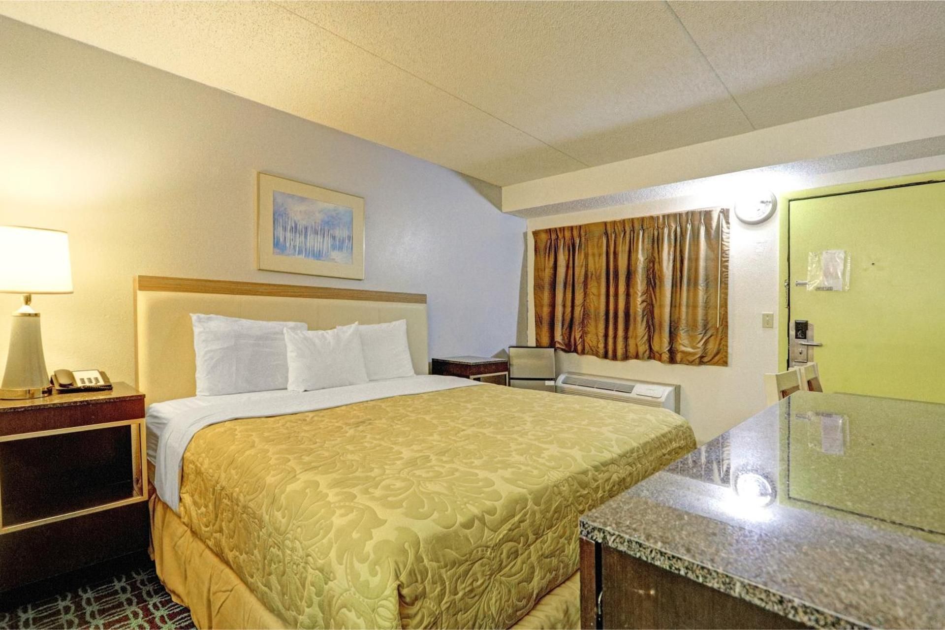King Bed Non-Smoking