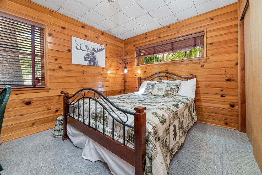 Cabin, Multiple Beds, Patio, Mountain View