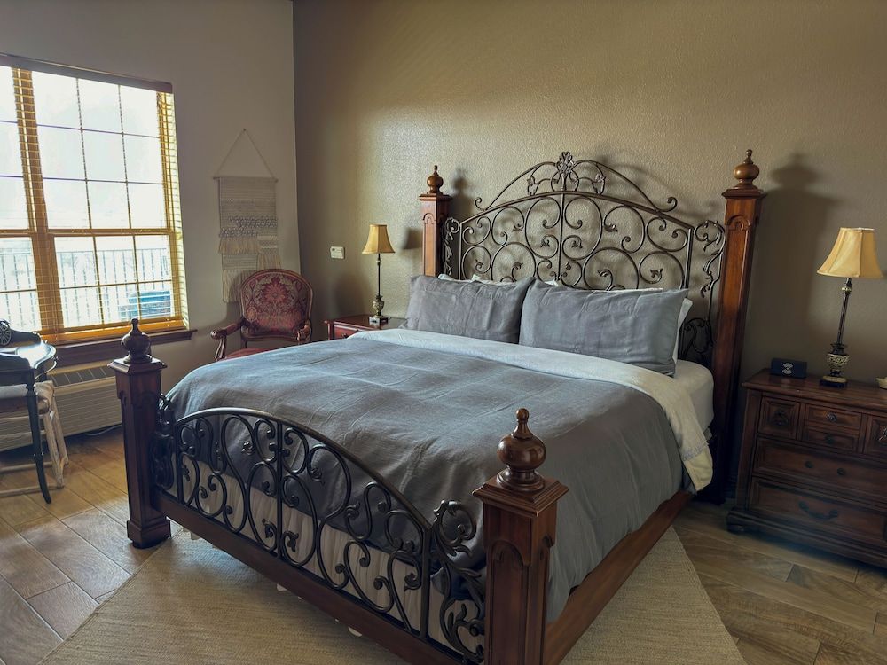 Bliss On The River Double Room, River View 6