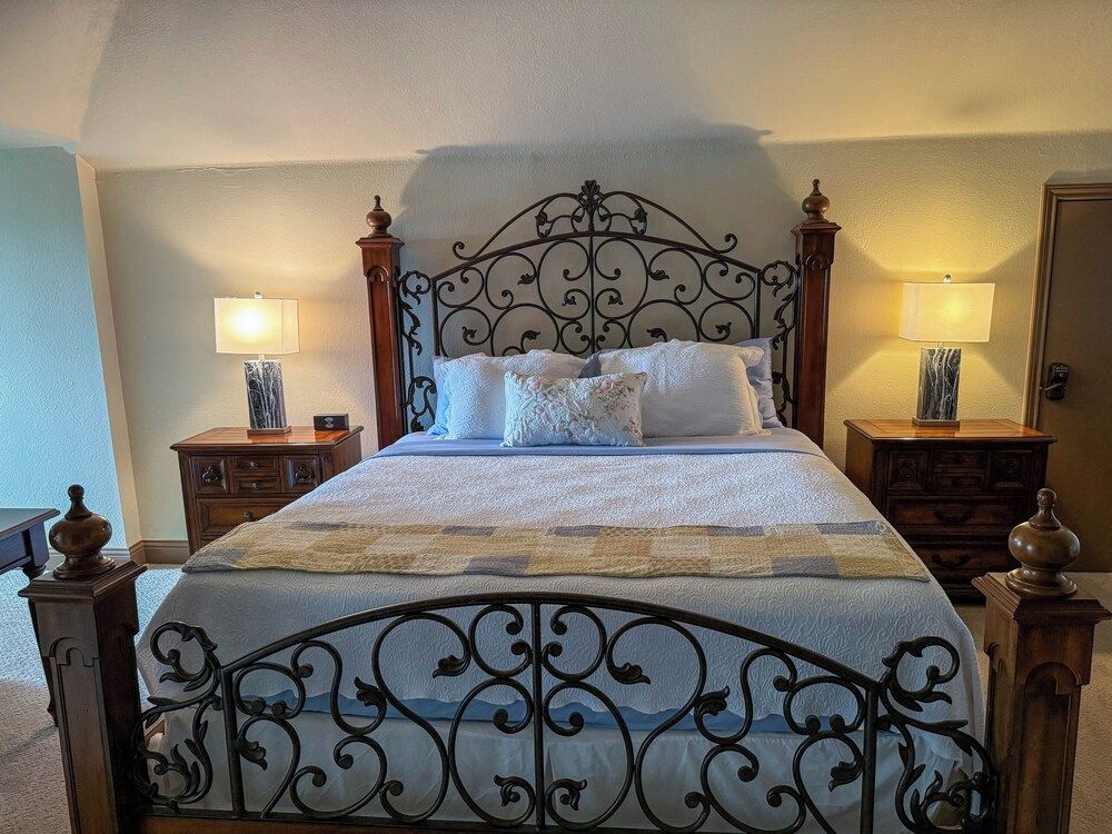 Bliss On The River Family Suite, River View 2