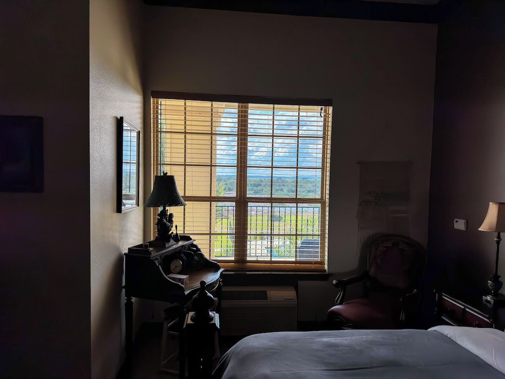 Bliss On The River Double Room, River View 15