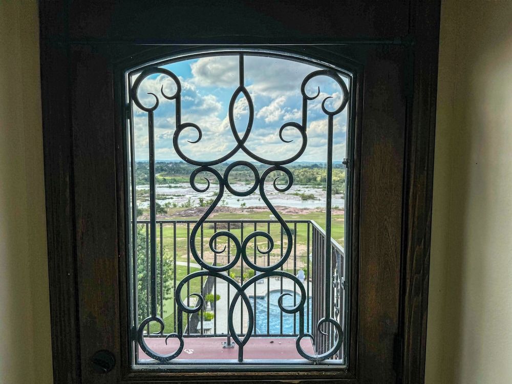 Bliss On The River Family Suite, River View 8