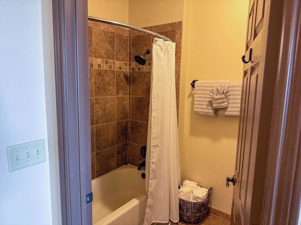 Bliss On The River Double Room, River View 12