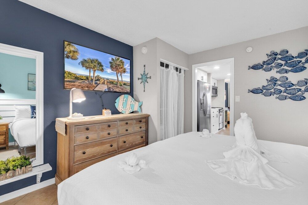 Family Condo, 1 Bedroom, Kitchen, City View