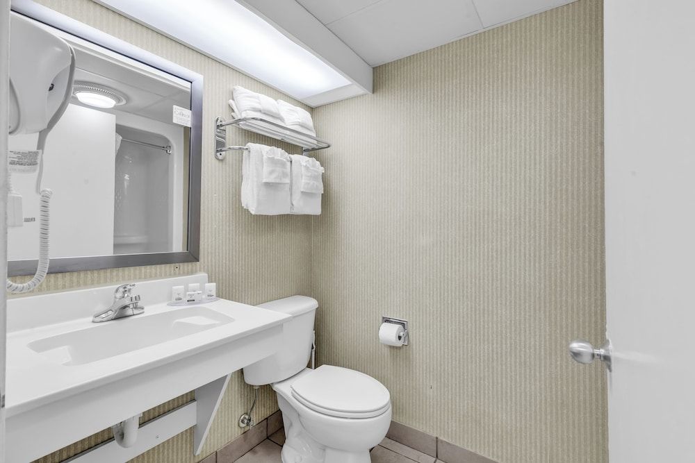 Camelot By the Sea Family Studio Suite 3