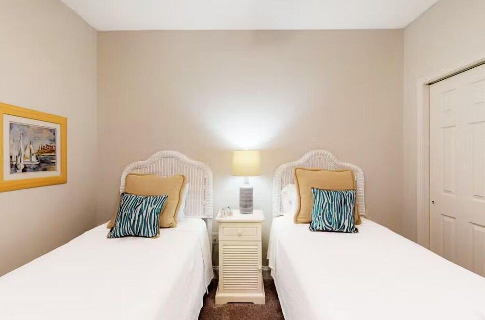 Condo, 1 King Bed with Sofa bed (Palacio 803)