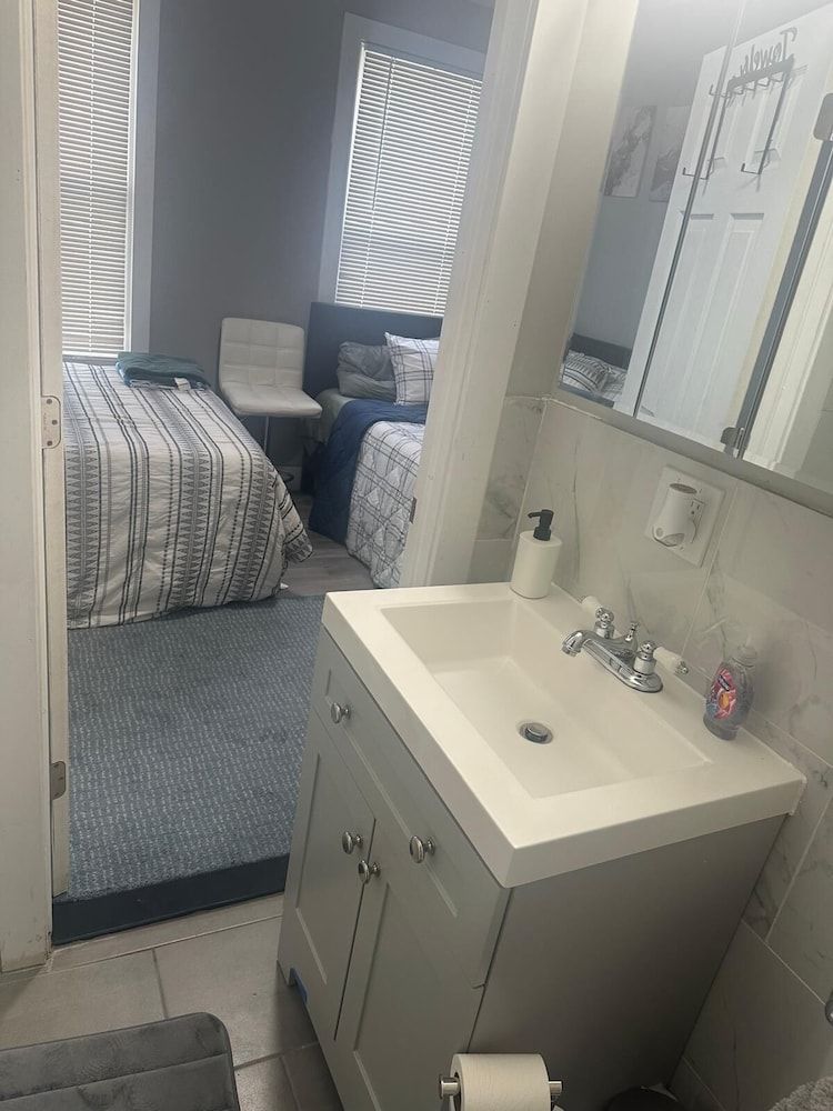 Divine Villa and Resort -26 Grace Street Family Room, 2 Queen Beds, Non Smoking, Private Bathroom 3