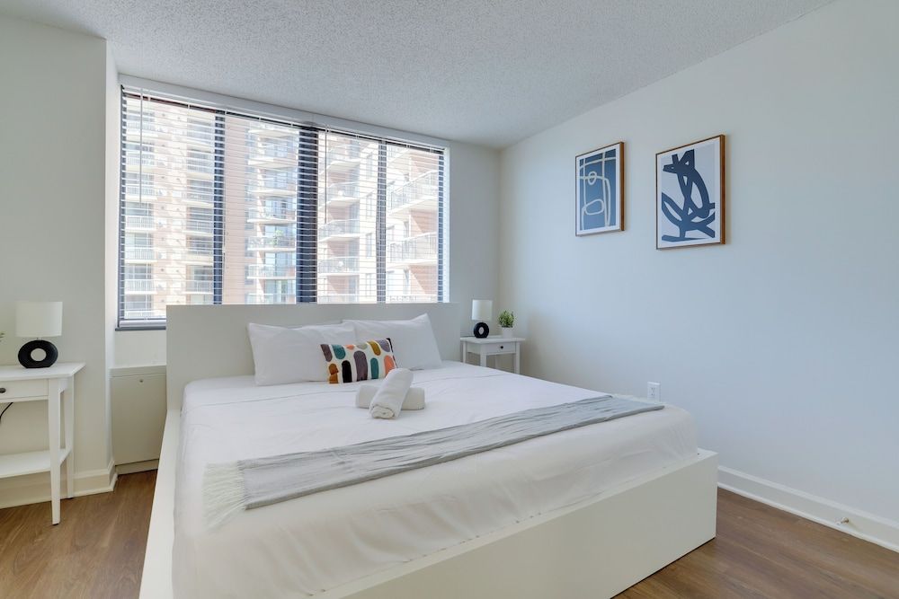 Apartment, Balcony, City View