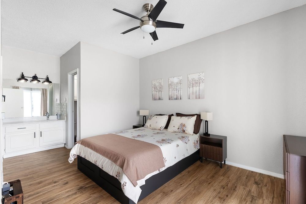 Superior Condo, 1 Queen Bed with Sofa bed, Balcony
