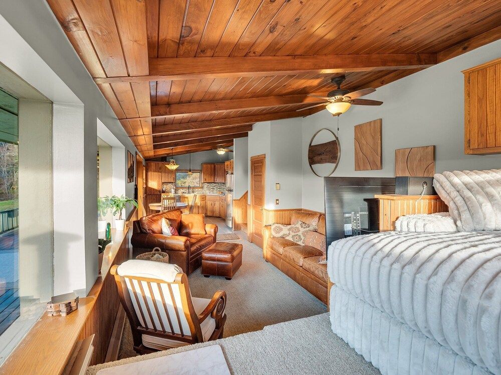 The Eagles Nest Villa, Mountain View 26