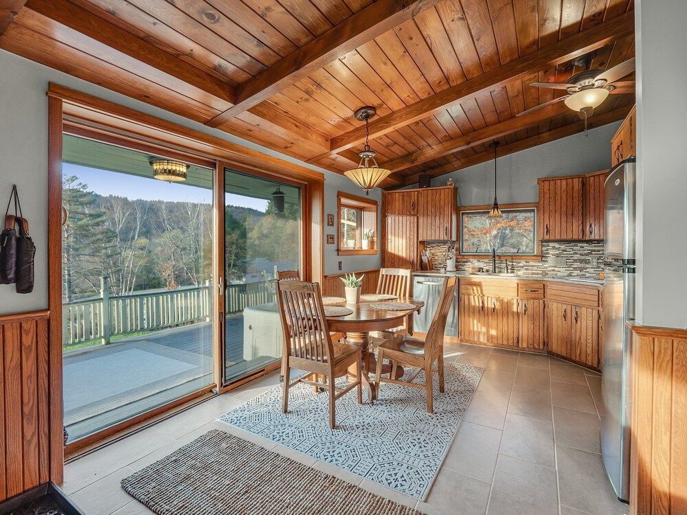 The Eagles Nest Villa, Mountain View 10