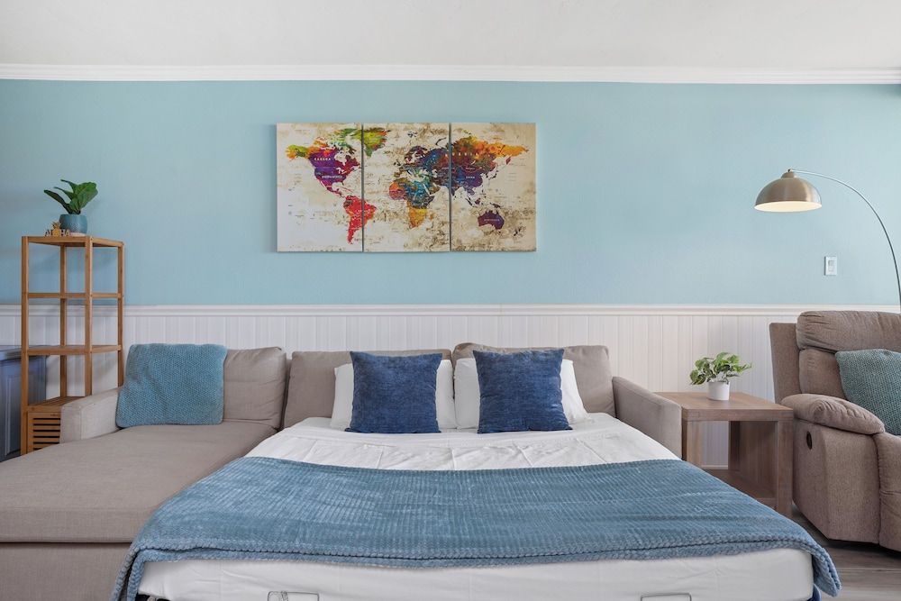 Kihei Ali'i Kai Condos with Free Parking Family Apartment, 1 King Bed with Sofa bed, Garden View (1 BR 1011) 5