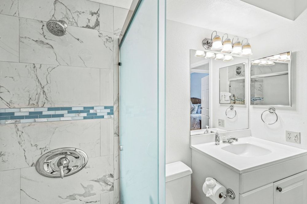 Kihei Ali'i Kai Condos with Free Parking Family Condo, 1 Bedroom, Air conditioning, Partial Ocean View (1005) 11