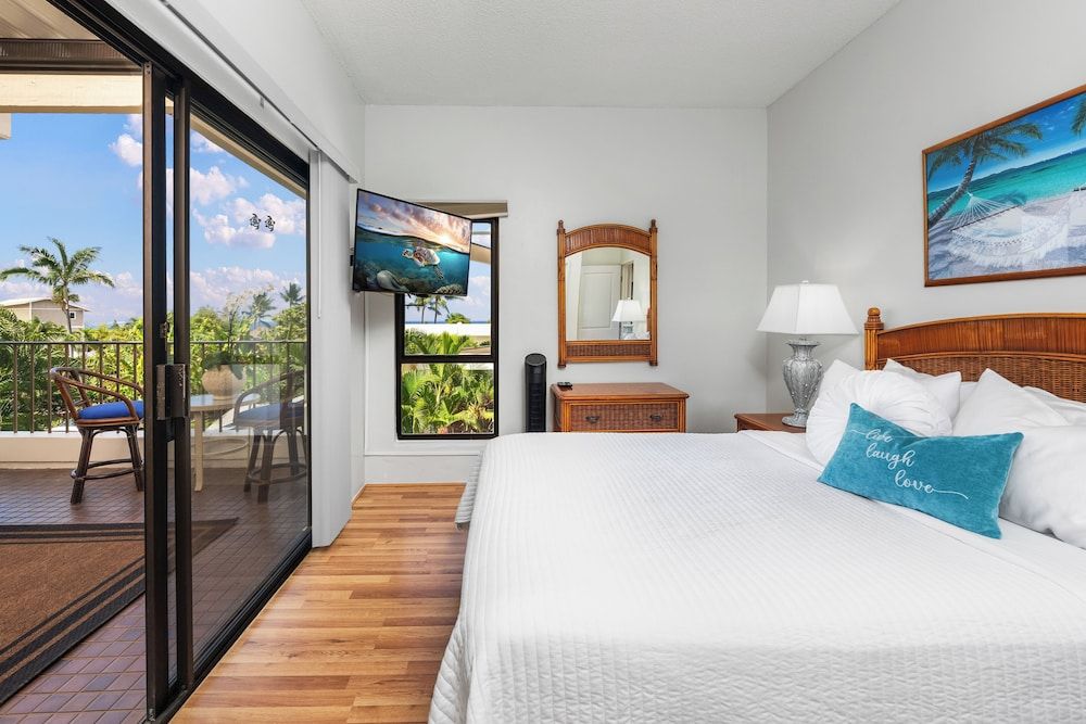 Room, 1 Queen Bed, Partial Ocean View