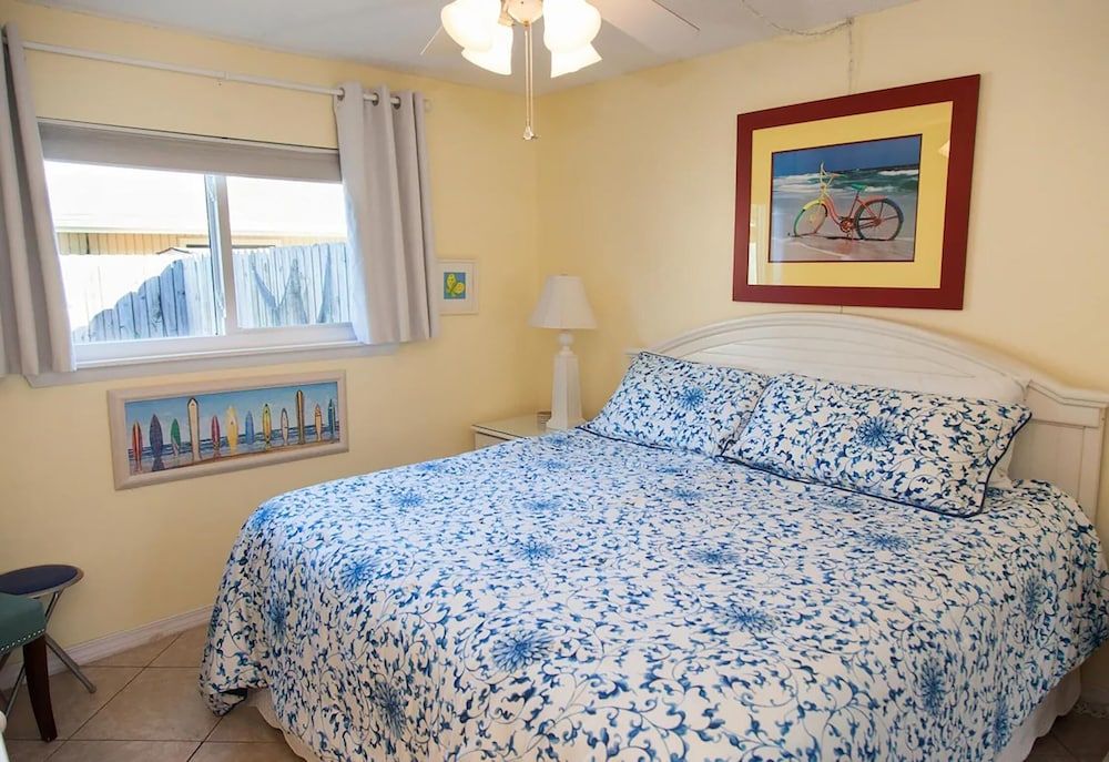Condo, Multiple Beds (Seascape 55B- Surfer Girl)