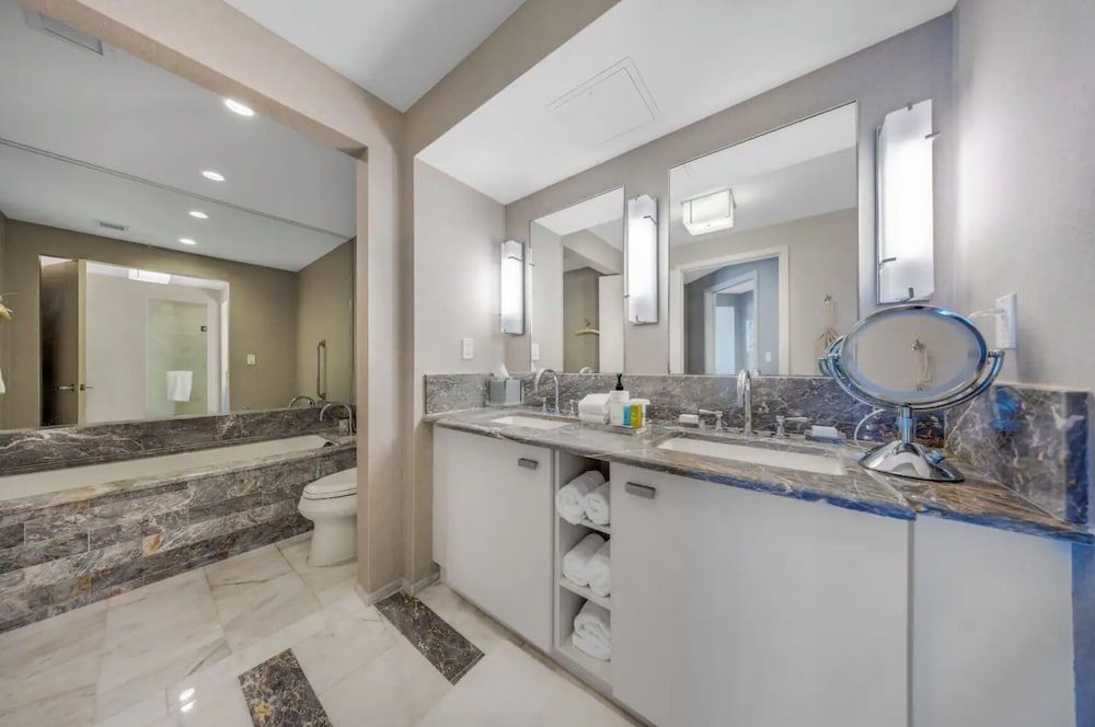 Beachfront Condo Fort Lauderdale Beach Condo, 2 Bedrooms, Kitchen, Ocean View 13