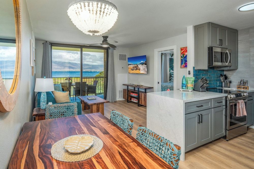 Luxury Condo, Balcony, Ocean View