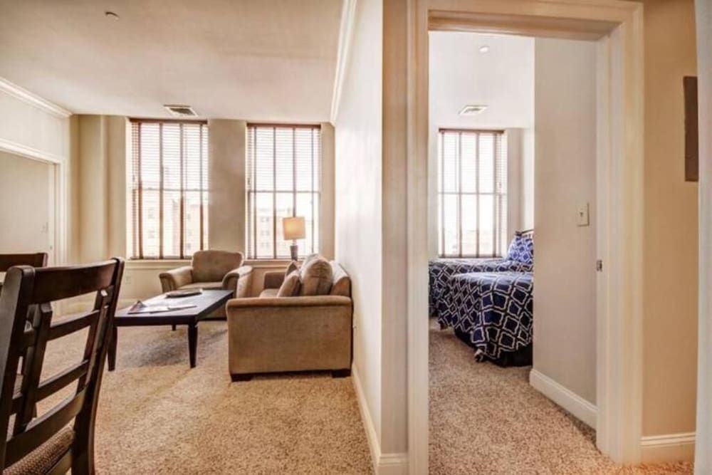 Baltimore executive Furnished rentals Apartment 6