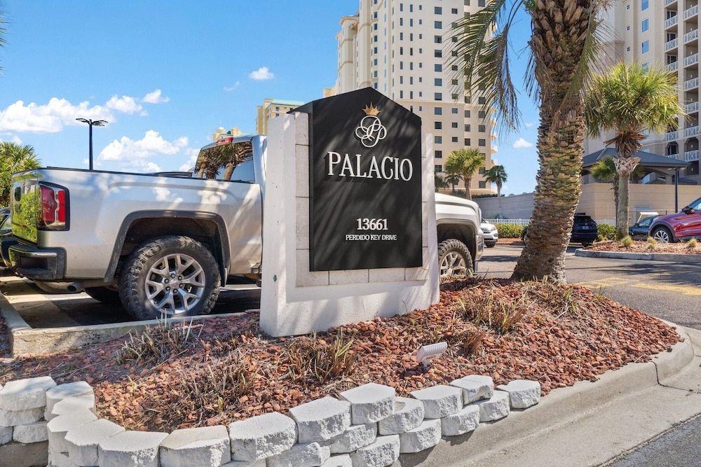 Palacio 303