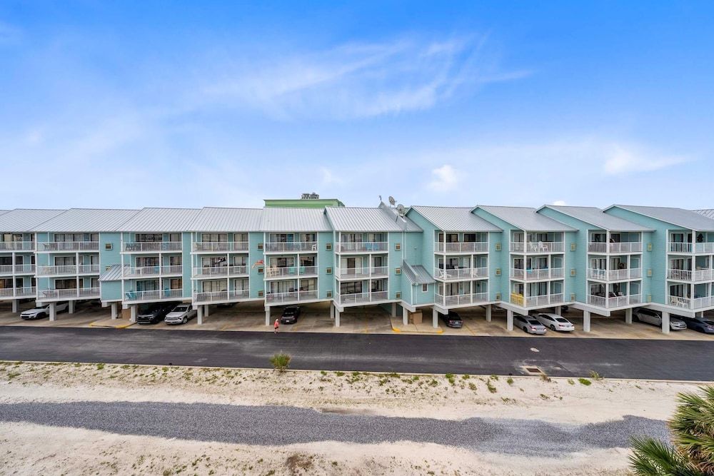Sugar Beach 323