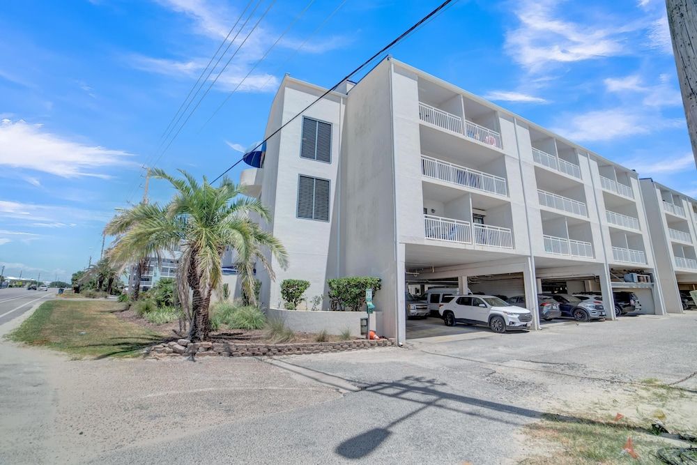 Sugar Beach 323