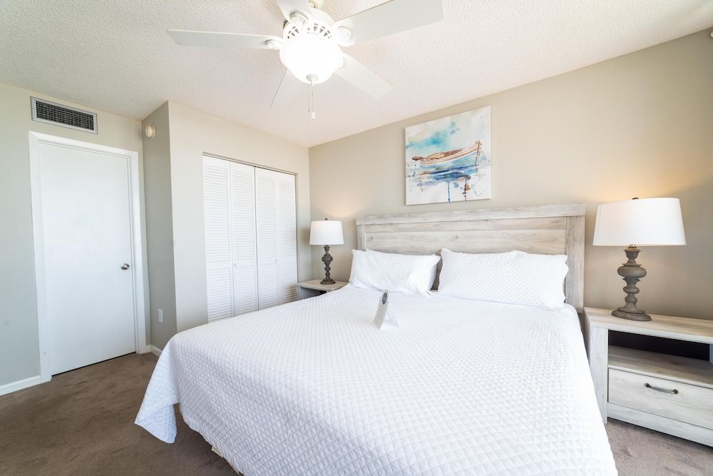 Condo, Multiple Beds (Seaside Beach & Racquet 3401)