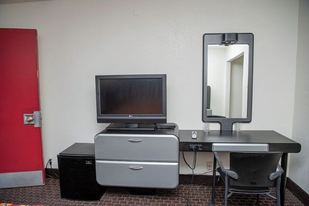 Travelers Rest Motel Comfort Single Room 5