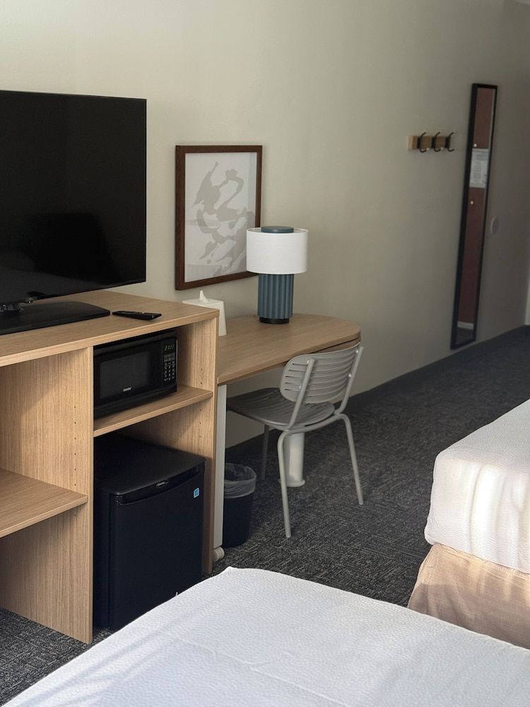 Spark By Hilton Hershey Near The Park Economy Room, Multiple Beds 7