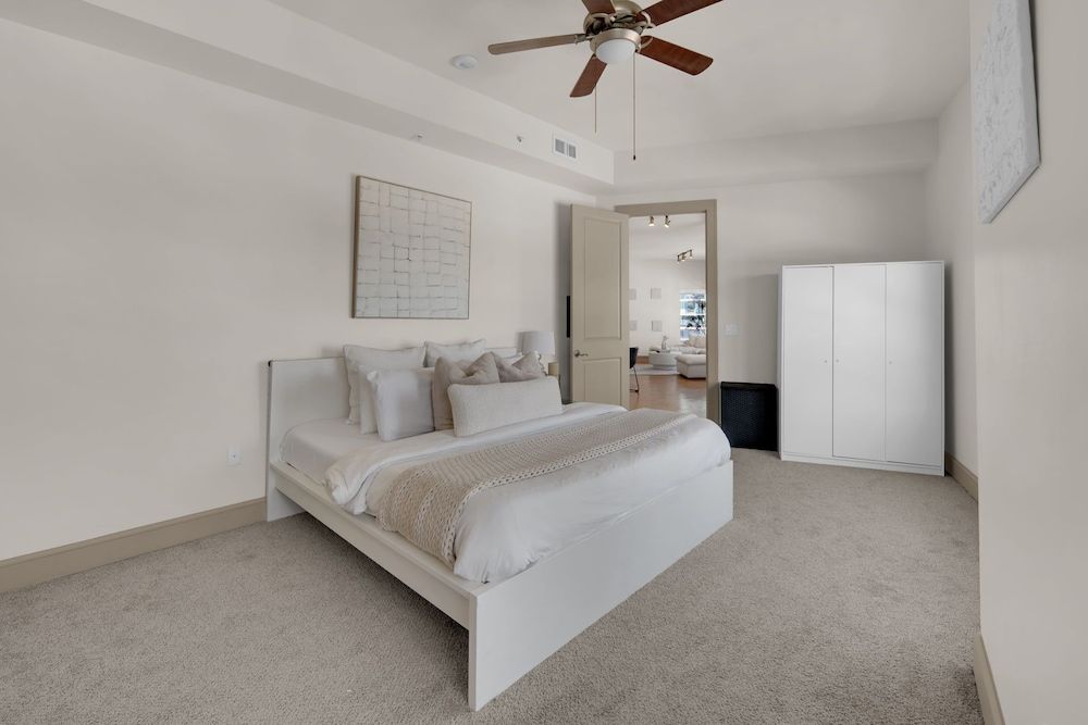 Condo, 2 Bedrooms, Balcony, City View